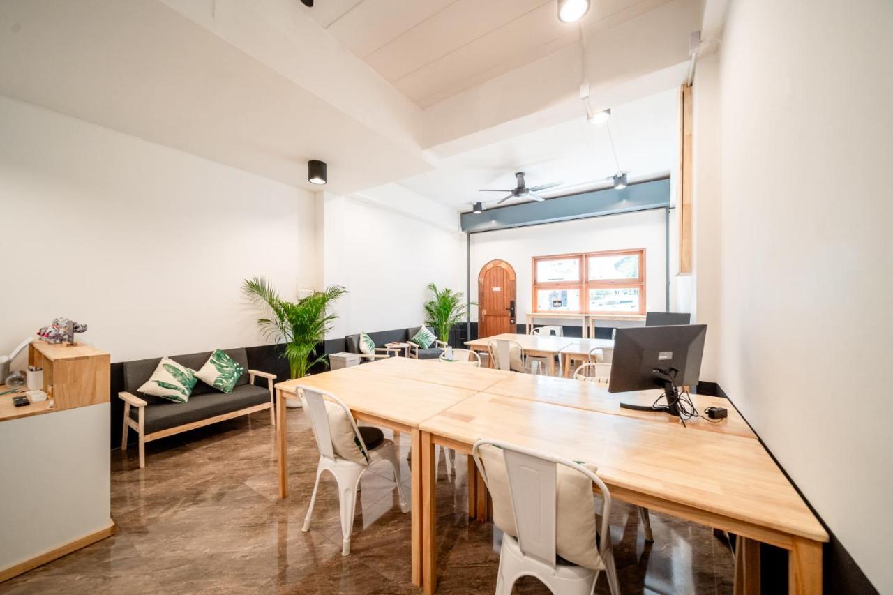 Socialer Coliving & Coworking Space Chiang Mai Exteriör bild
