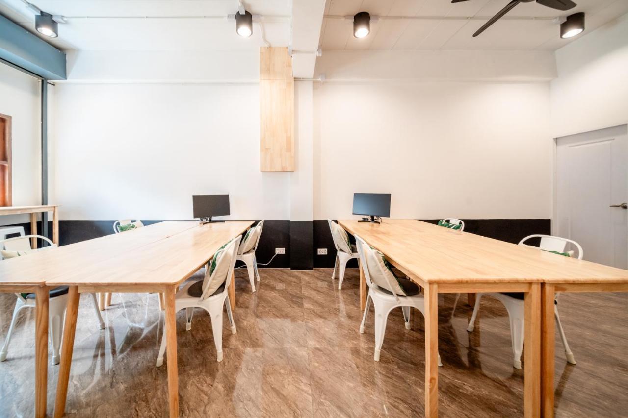 Socialer Coliving & Coworking Space Chiang Mai Exteriör bild