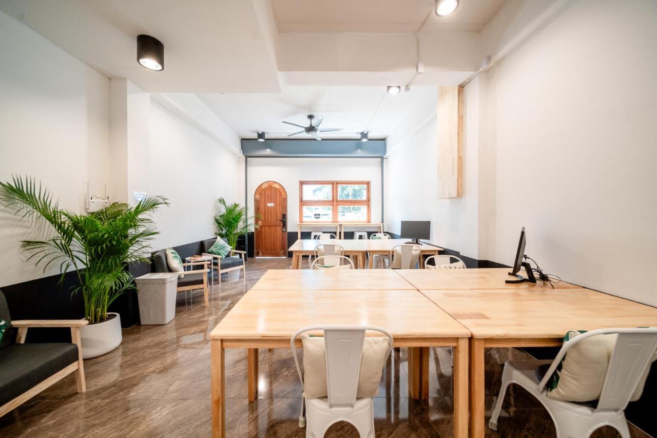 Socialer Coliving & Coworking Space Chiang Mai Exteriör bild