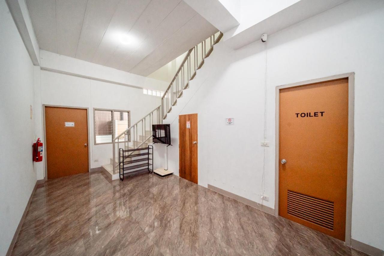 Socialer Coliving & Coworking Space Chiang Mai Exteriör bild